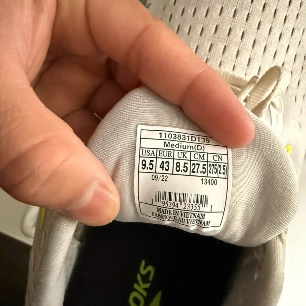 Brooks glycerin 20 Cream and Neon Yellow Running Shoes - Picture 8 of 8